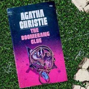 Vintage Agatha Christie - The Boomerang Clue 1971